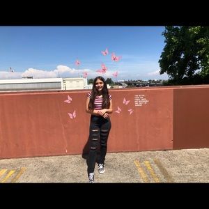 Meet your Posher, Ava